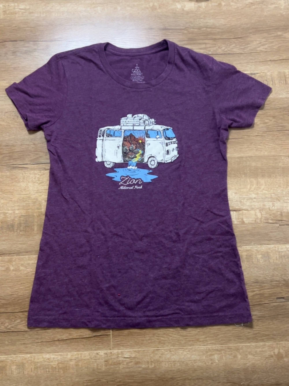 Zion Campervan Graphic Short Sleeve Tee - Plum